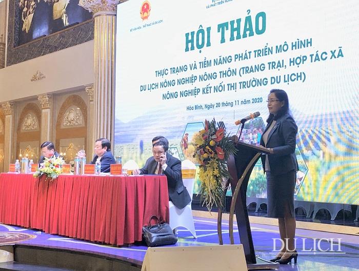 Thứ trưởng Bộ VHTTDL Trịnh Thị Thuỷ phát biểu tại hội thảo